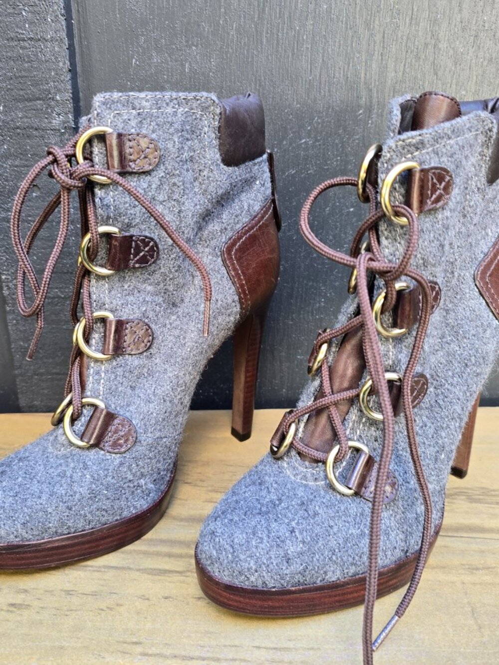 Tory Burch - Brown Leather and Gray Felt Ankle Boots - Size 8M